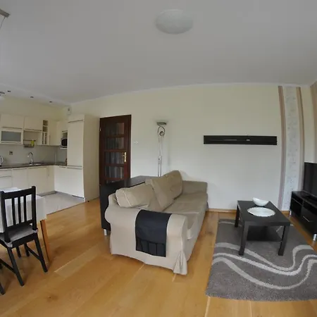 皇家公寓 - 亚基沃公寓 *